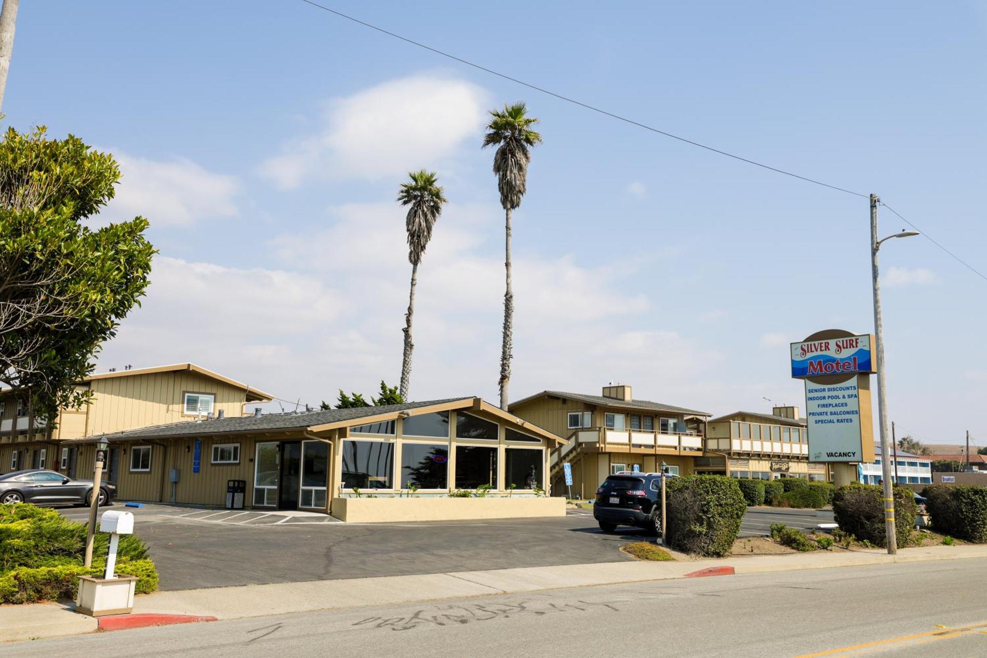Silver Surf Motel San Simeon Exteriér fotografie